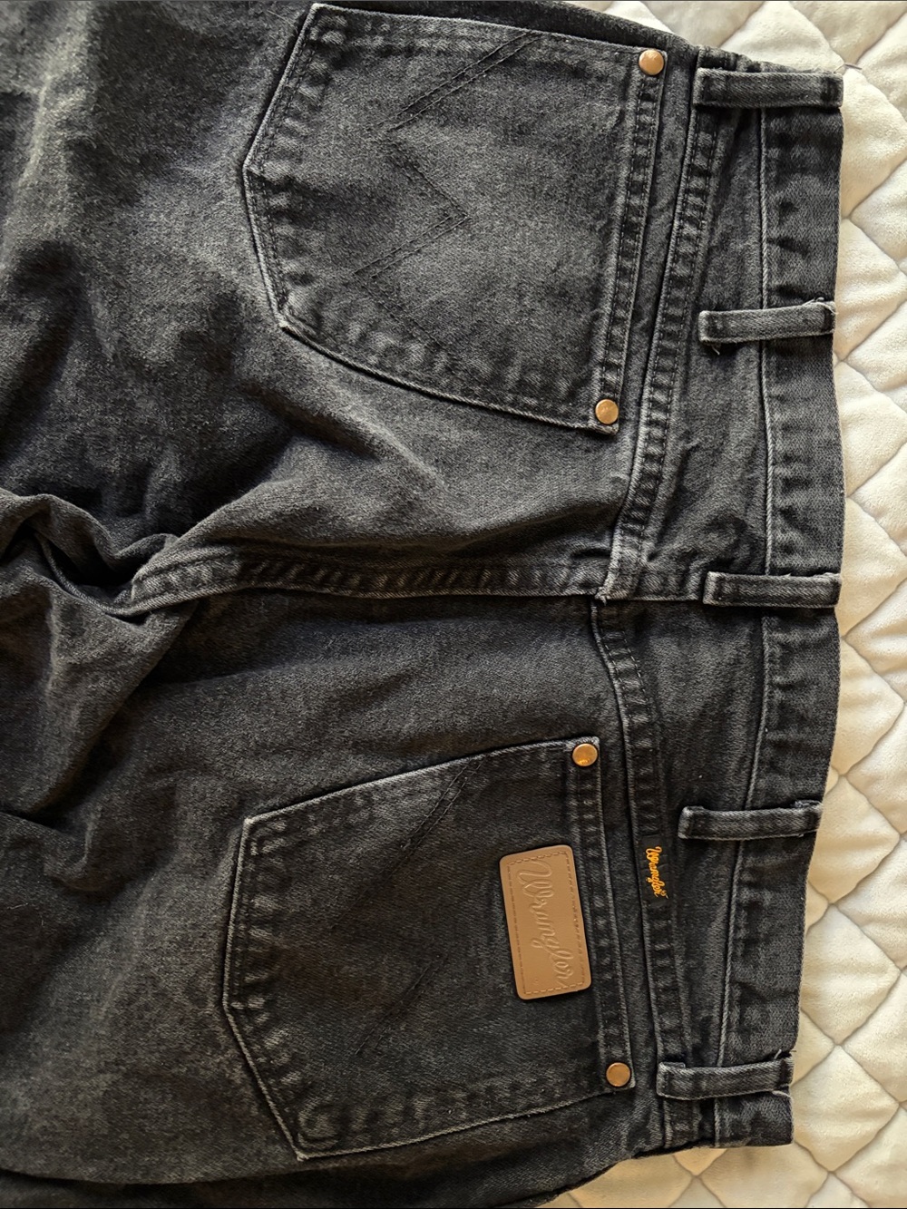 Wrangler Men's Charcoal Black Relaxed Fit Denim Jeans